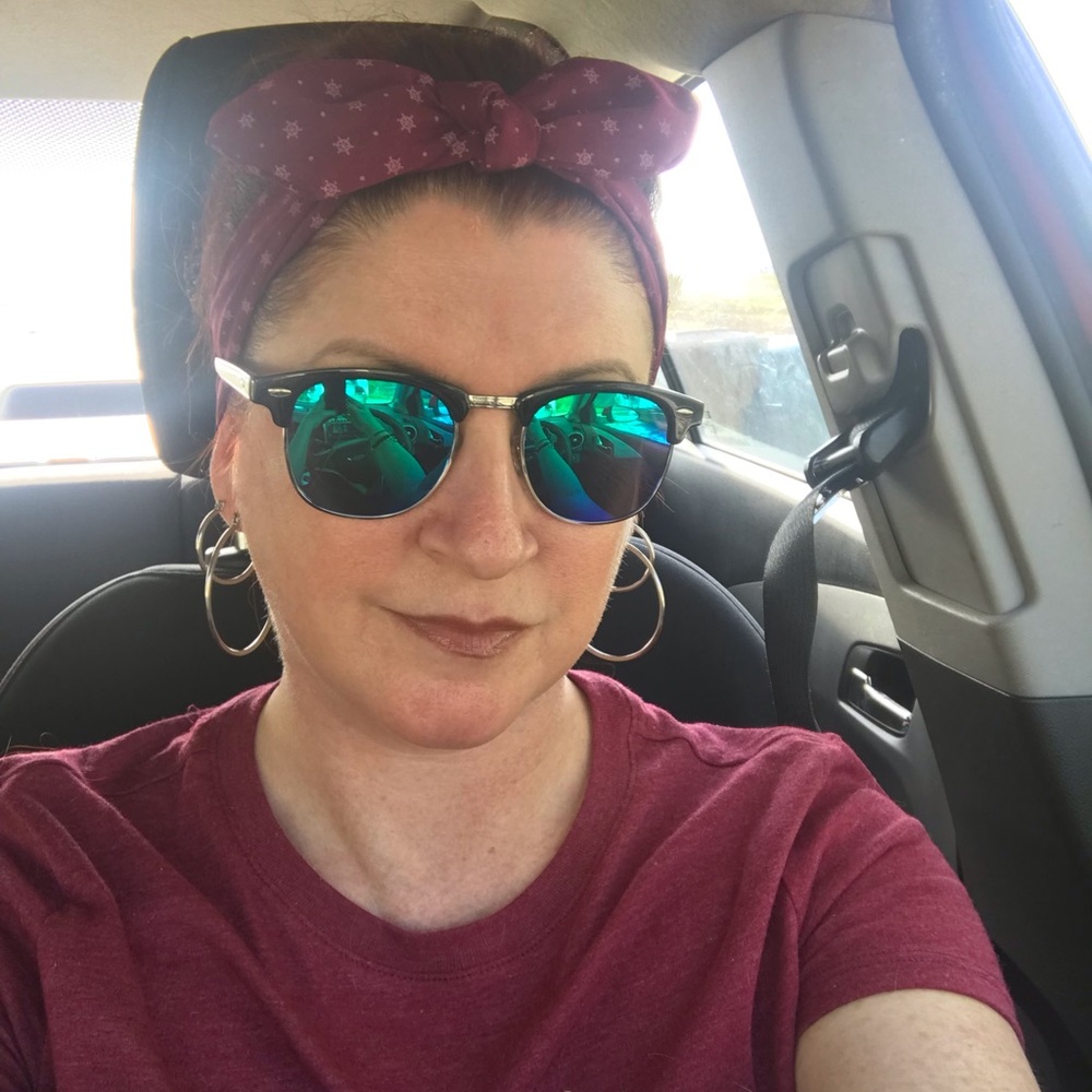 Meet your Posher, Jennifer